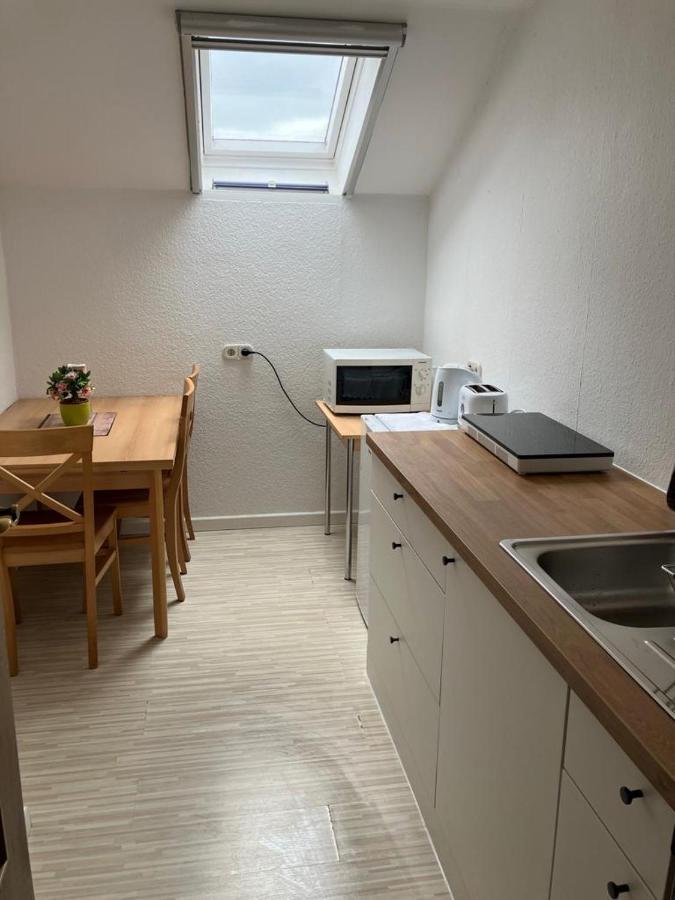Private Studio Apartment With Balcony In Dortmund-Brackel Dış mekan fotoğraf